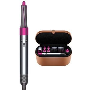 Dyson Airwrap with two sets of long barrels included!